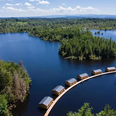 Lacustre De Roudeix Cros (Puy-de-Dome)