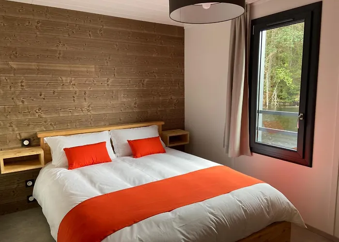 Lacustre De Roudeix Cros (Puy-de-Dome)