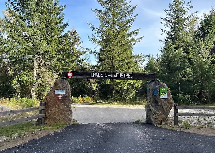 Lacustre De Roudeix 营地 *